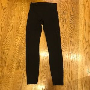 black lulu lemon leggings with pockets